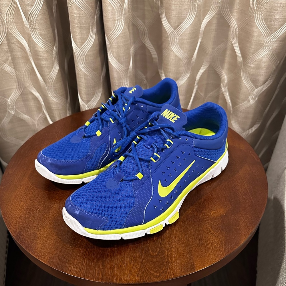 Nike Flex Supreme Tr M 525730-401 Men’s running Shoe / Sneaker - Size 12.5